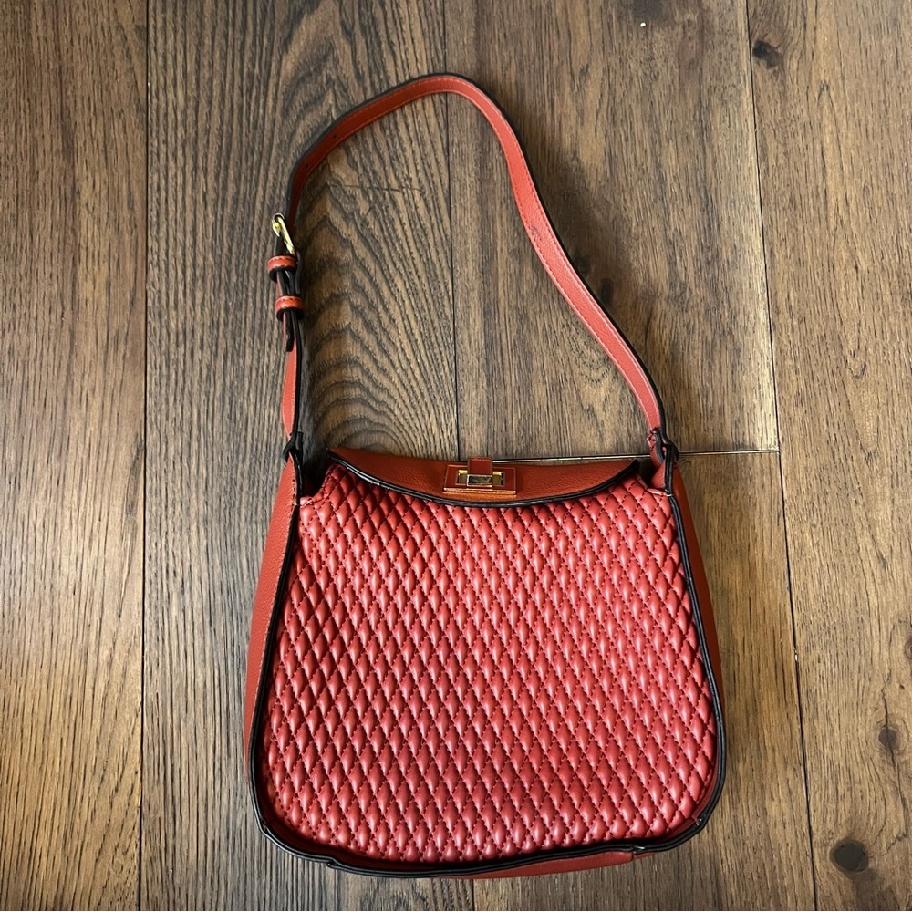 Steve Madden vegan leather quilted purse, shoulder bag turnlock